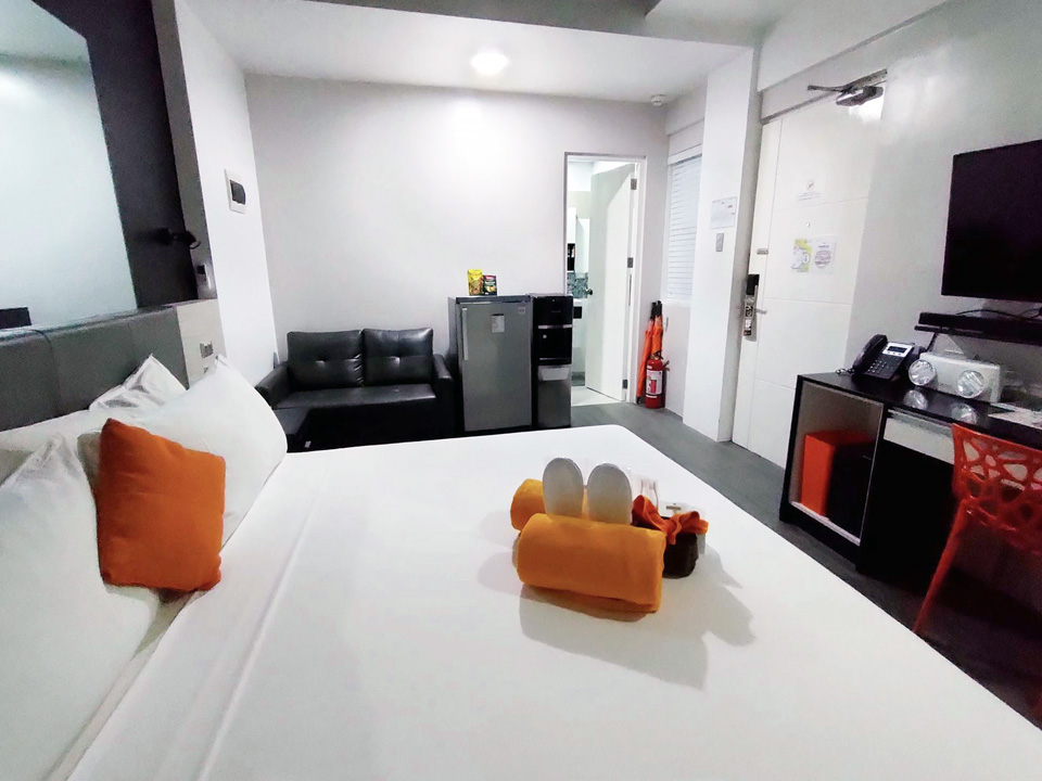 LLV　スーペリアスタジオ14